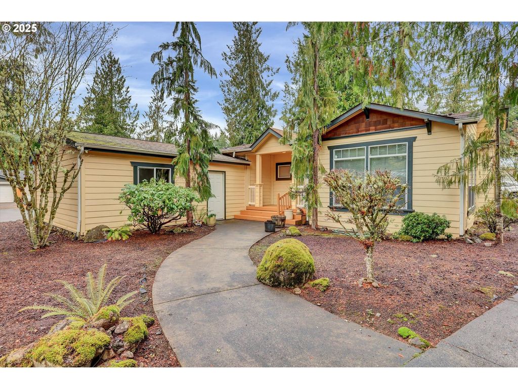 24702 E CEDAR HILL Ter, Welches, OR 97067