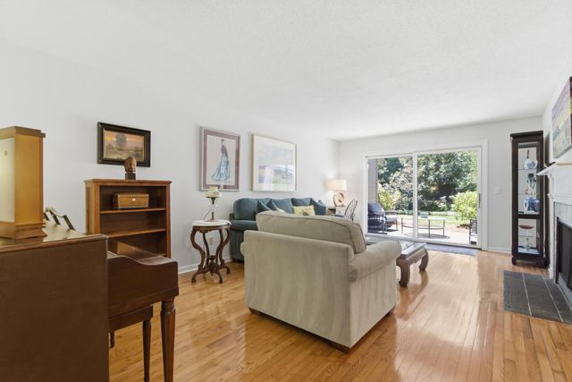 11 Wappoo Creek Place, Charleston, SC 29412
