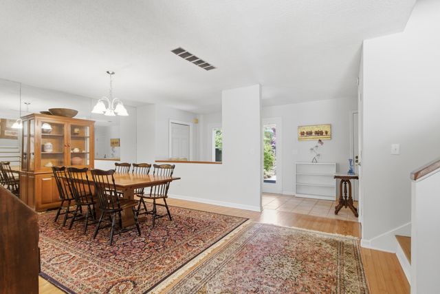 11 Wappoo Creek Place, Charleston, SC 29412