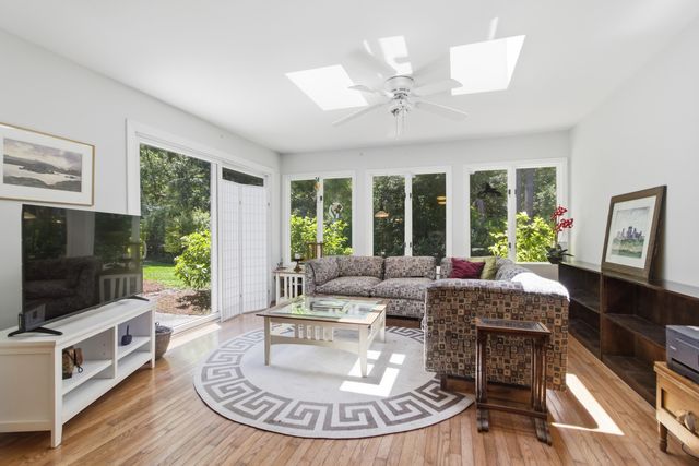11 Wappoo Creek Place, Charleston, SC 29412