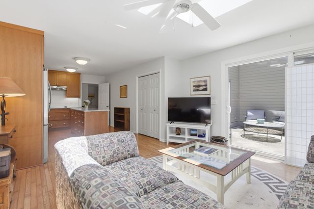 11 Wappoo Creek Place, Charleston, SC 29412