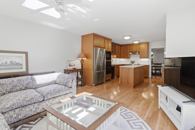 11 Wappoo Creek Place, Charleston, SC 29412