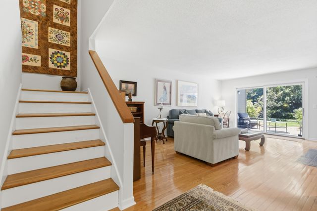 11 Wappoo Creek Place, Charleston, SC 29412