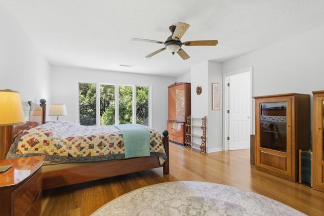 11 Wappoo Creek Place, Charleston, SC 29412