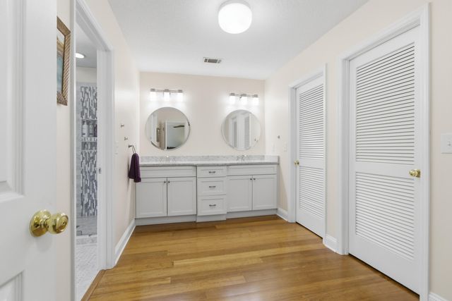 11 Wappoo Creek Place, Charleston, SC 29412
