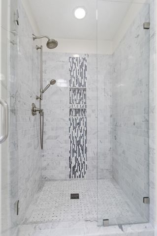 11 Wappoo Creek Place, Charleston, SC 29412