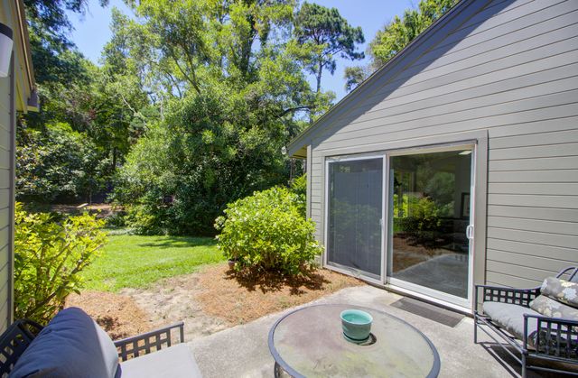 11 Wappoo Creek Place, Charleston, SC 29412