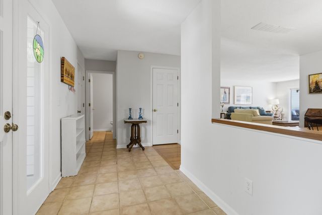 11 Wappoo Creek Place, Charleston, SC 29412