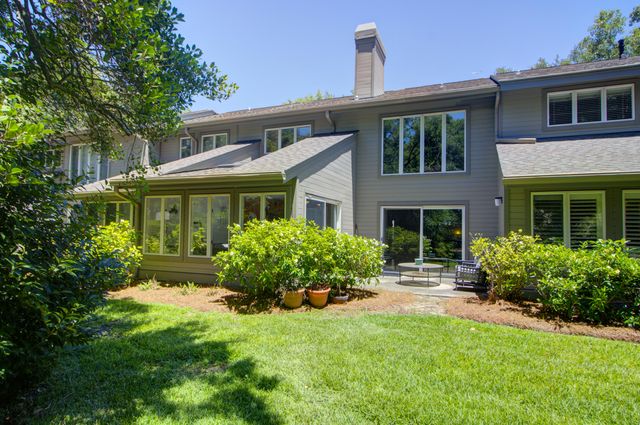 11 Wappoo Creek Place, Charleston, SC 29412