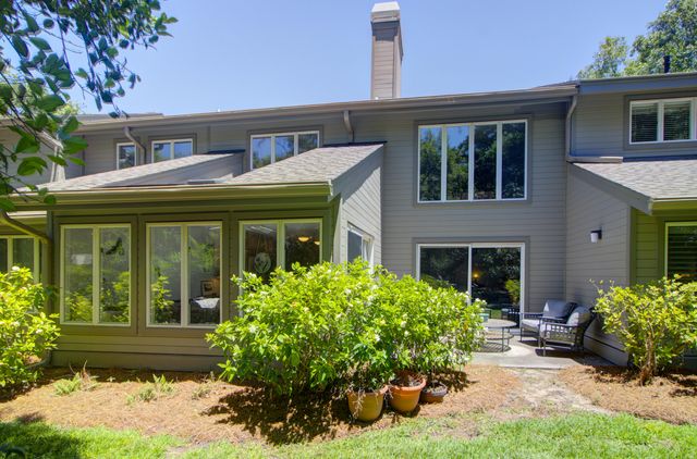 11 Wappoo Creek Place, Charleston, SC 29412