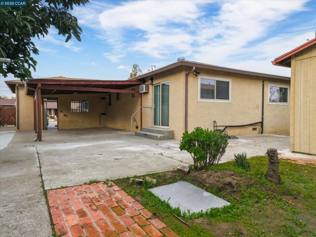 3811 Shasta Cir, Pittsburg, CA 94565