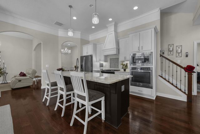 4562 Newport Loop E, Grove City, OH 43123