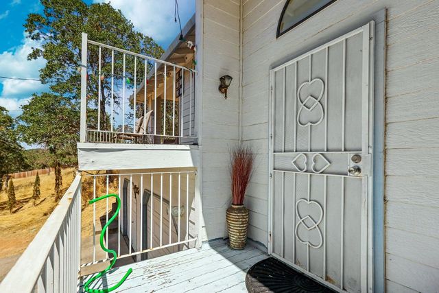 6675 Jenny Lind Rd, Valley Springs, CA 95252