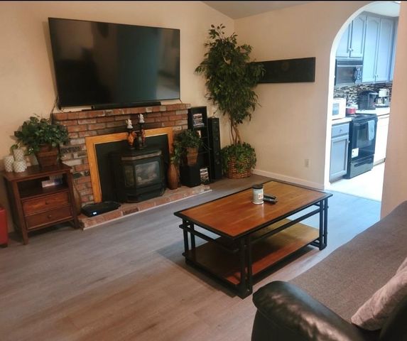 6675 Jenny Lind Rd, Valley Springs, CA 95252