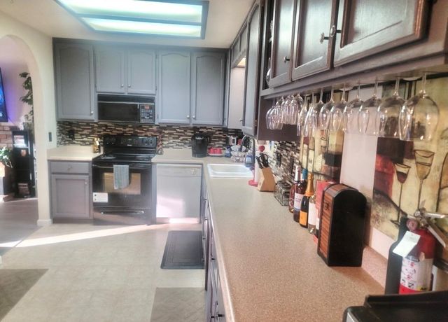 6675 Jenny Lind Rd, Valley Springs, CA 95252