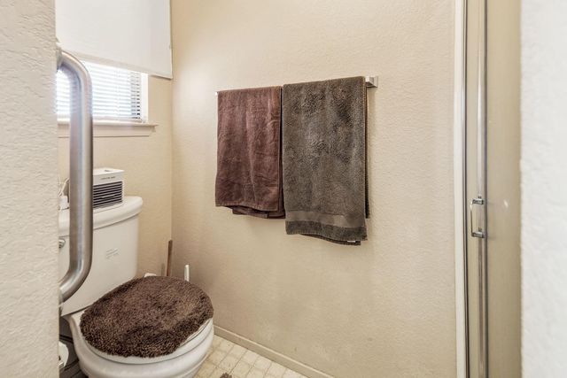 6675 Jenny Lind Rd, Valley Springs, CA 95252