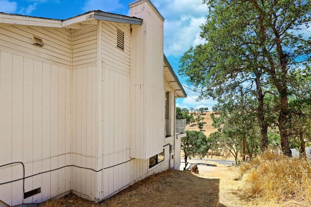 6675 Jenny Lind Rd, Valley Springs, CA 95252