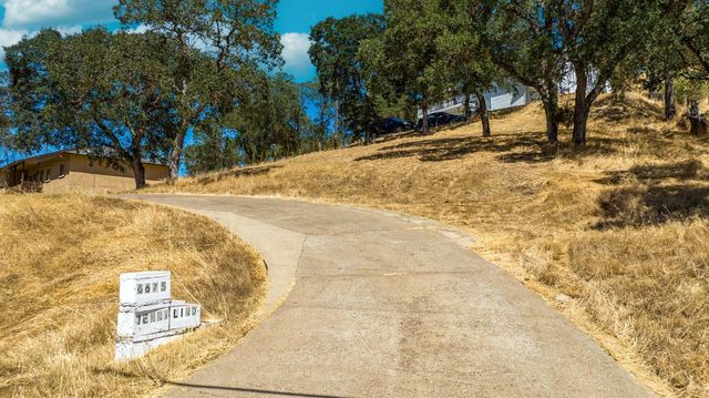 6675 Jenny Lind Rd, Valley Springs, CA 95252