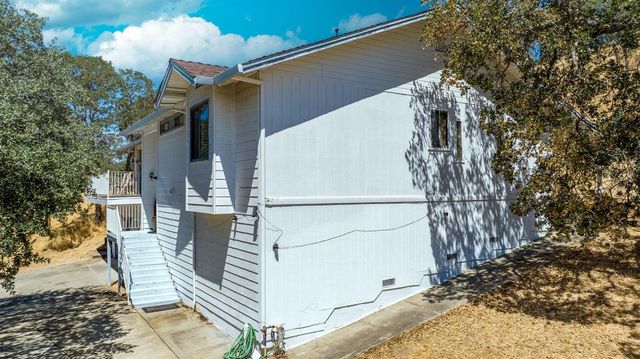 6675 Jenny Lind Rd, Valley Springs, CA 95252
