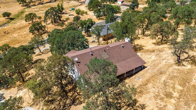 6675 Jenny Lind Rd, Valley Springs, CA 95252
