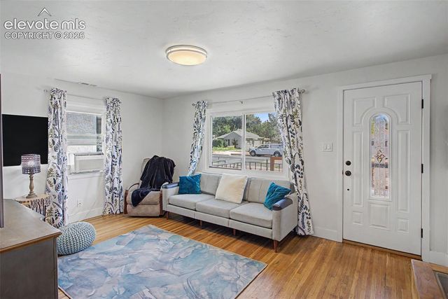 904 Iowa Avenue, Colorado Springs, CO 80909