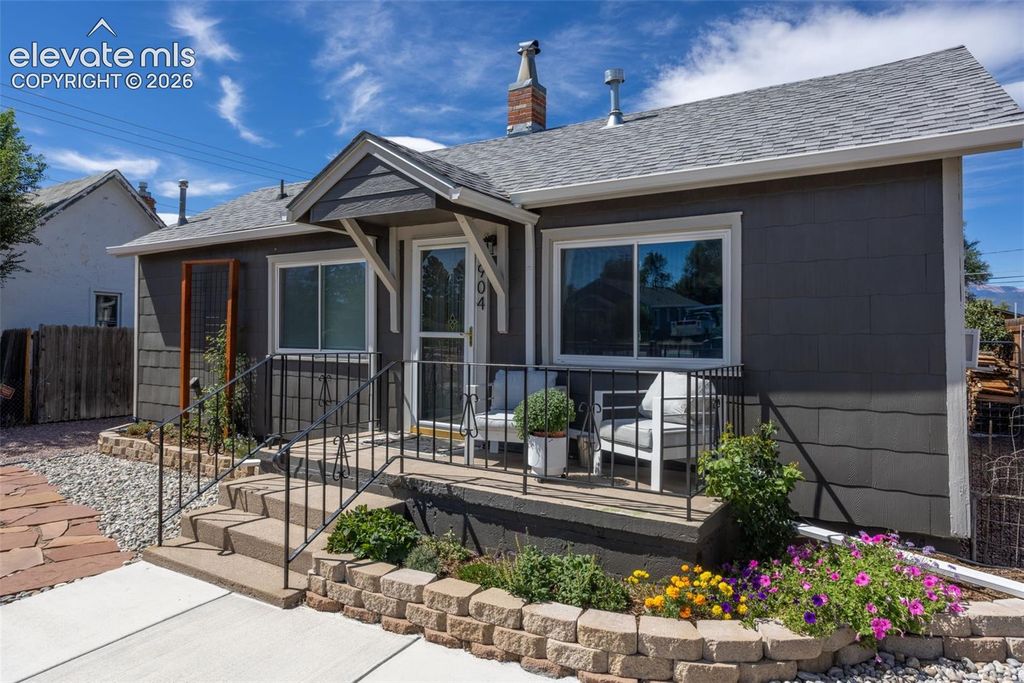 904 Iowa Avenue, Colorado Springs, CO 80909 — photo 3