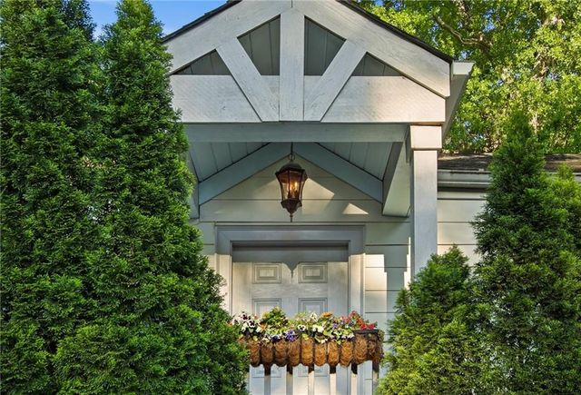 1189 Atlantic Drive NW, Atlanta, GA 30318