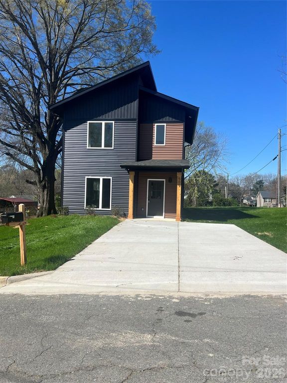 69 Bennett Street, Wadesboro, NC 28170