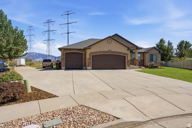 3257 W 2975 N, Plain City, UT 84404