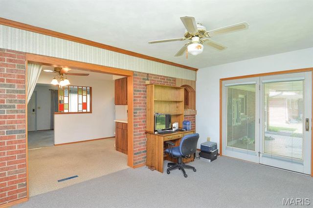 42 Bedford Drive, Belleville, IL 62226