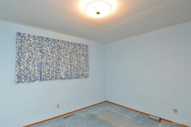 42 Bedford Drive, Belleville, IL 62226