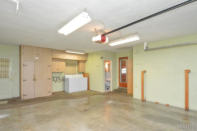 42 Bedford Drive, Belleville, IL 62226