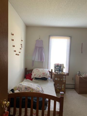 58 Amanda Circle, Windsor, CT 06095
