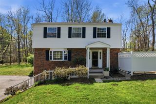 5705 Summit St, Richland, PA 15044