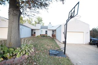 35 Gold Run Drive B, St Peters, MO 63376