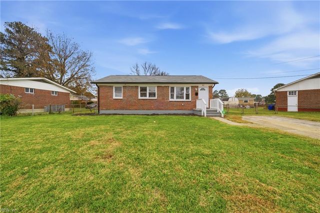 913 Dandridge DR, Portsmouth, VA 23701