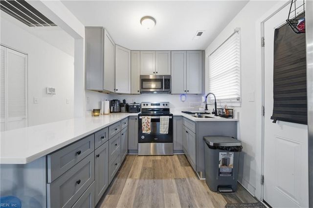 913 Dandridge DR, Portsmouth, VA 23701