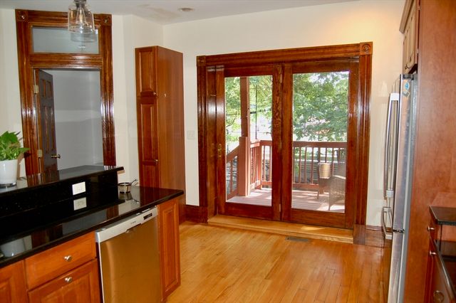 16 Kent Sq 1, Brookline, MA 02446