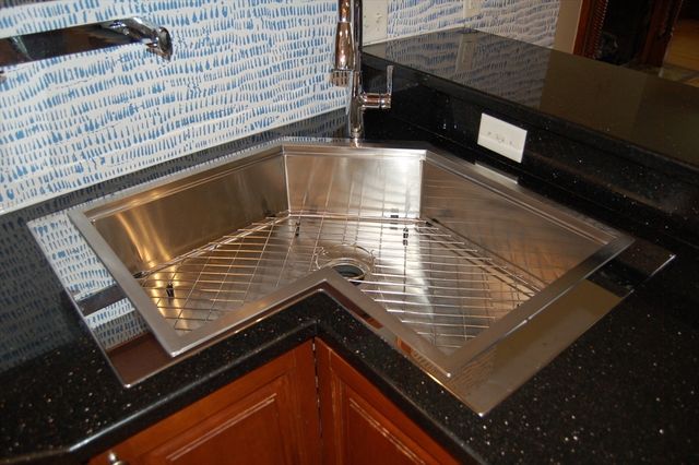 16 Kent Sq 1, Brookline, MA 02446