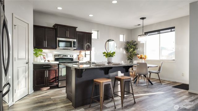 20523 5th Avenue Ct E, Spanaway, WA 98387