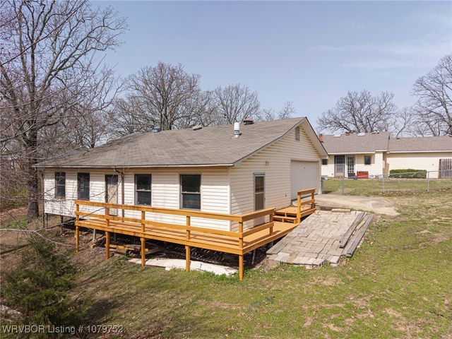 8437 Sebastian Lake Drive, Hackett, AR 72937