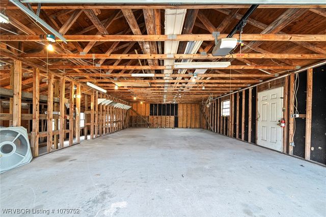 8437 Sebastian Lake Drive, Hackett, AR 72937