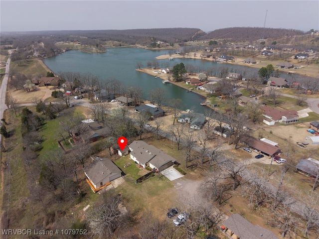 8437 Sebastian Lake Drive, Hackett, AR 72937
