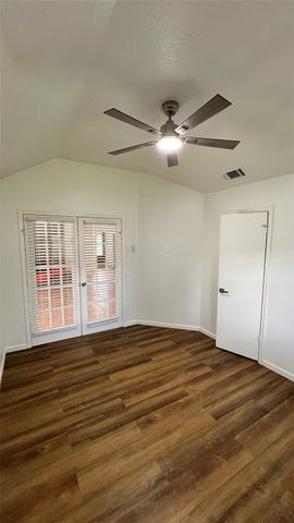 3910 Ebury Drive, Houston, TX 77066