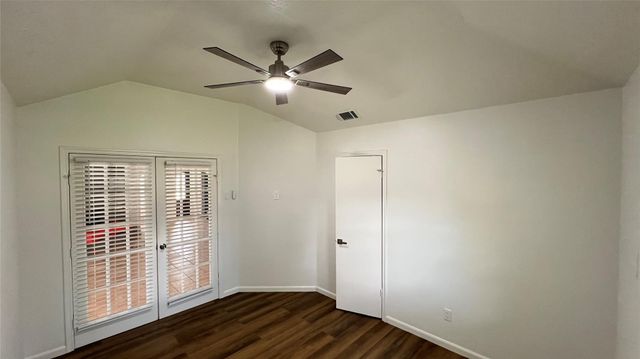 3910 Ebury Drive, Houston, TX 77066