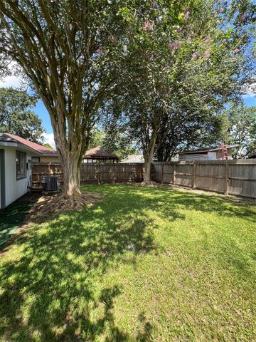 3910 Ebury Drive, Houston, TX 77066