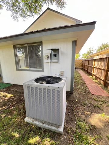 3910 Ebury Drive, Houston, TX 77066