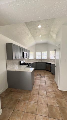 3910 Ebury Drive, Houston, TX 77066