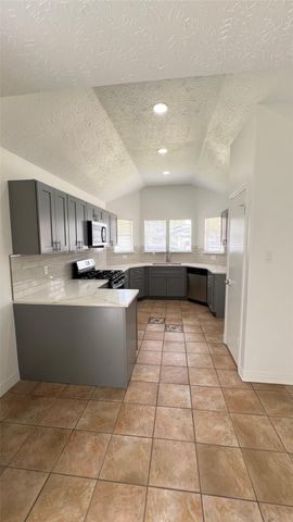 3910 Ebury Drive, Houston, TX 77066