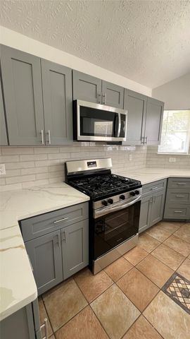 3910 Ebury Drive, Houston, TX 77066